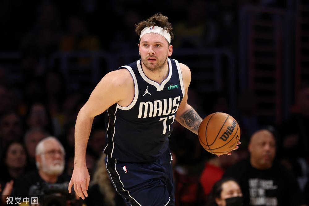 着球落网而 着球落网而